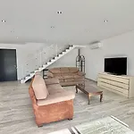 别墅 Maison Mitoyenne 3 *